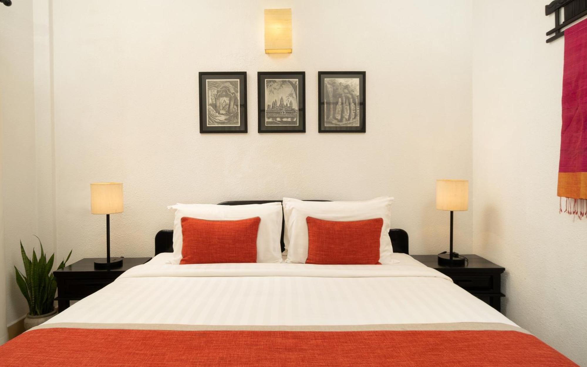 Hotel People By The Community 4*